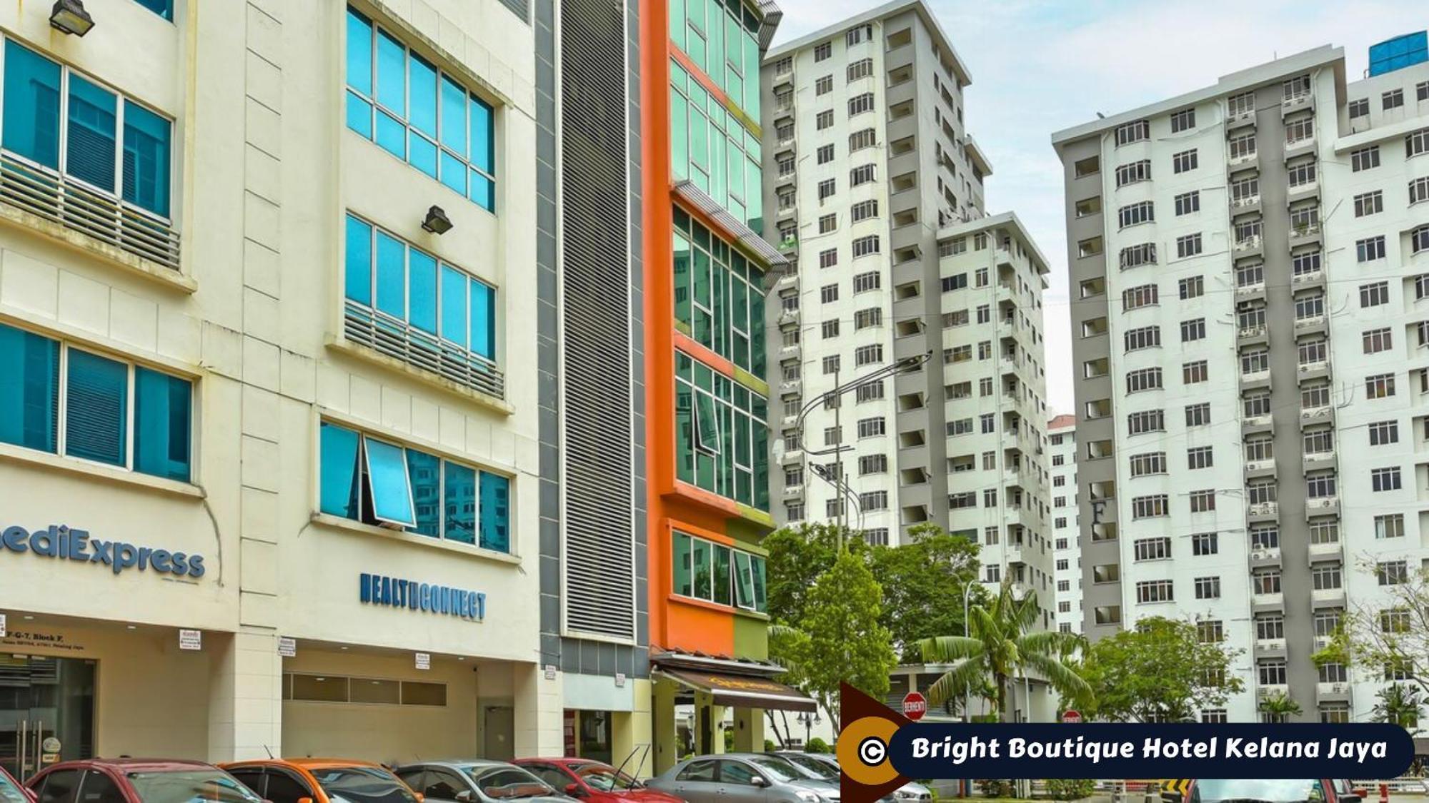 Bright Boutique Hotel Kelana Jaya Петалинг-Джая Экстерьер фото