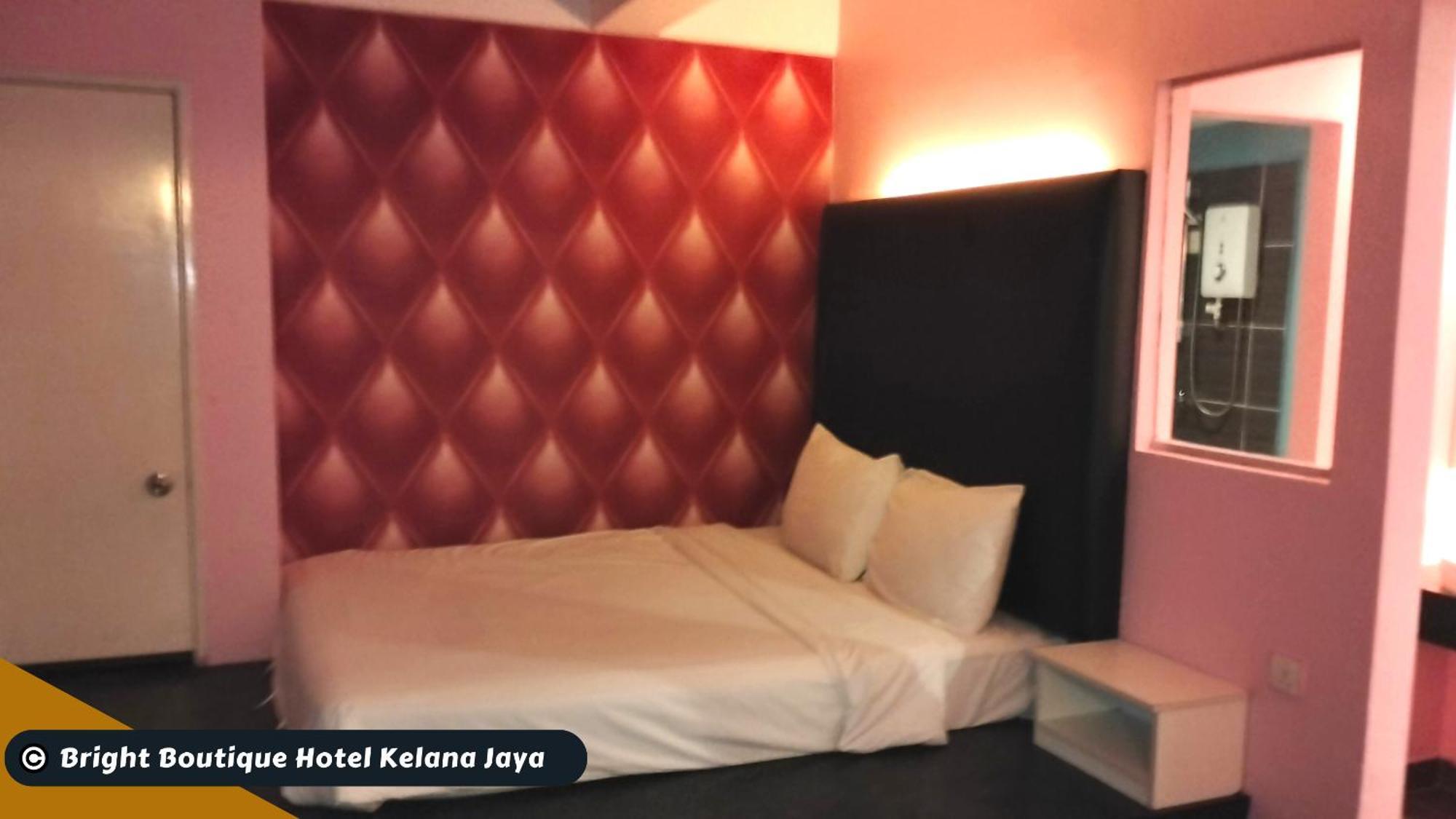 Bright Boutique Hotel Kelana Jaya Петалинг-Джая Экстерьер фото