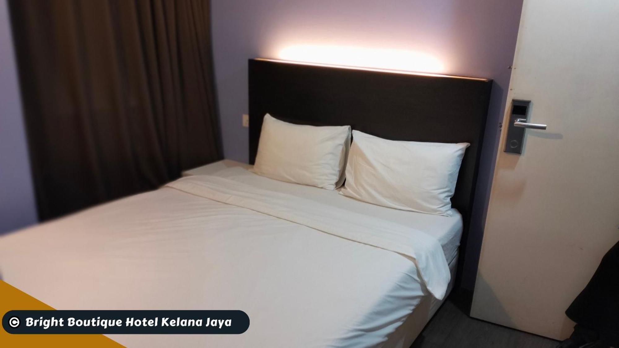 Bright Boutique Hotel Kelana Jaya Петалинг-Джая Экстерьер фото